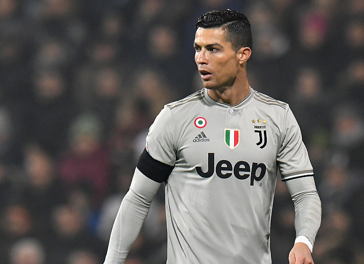 包括巴黎圣 包括巴黎圣