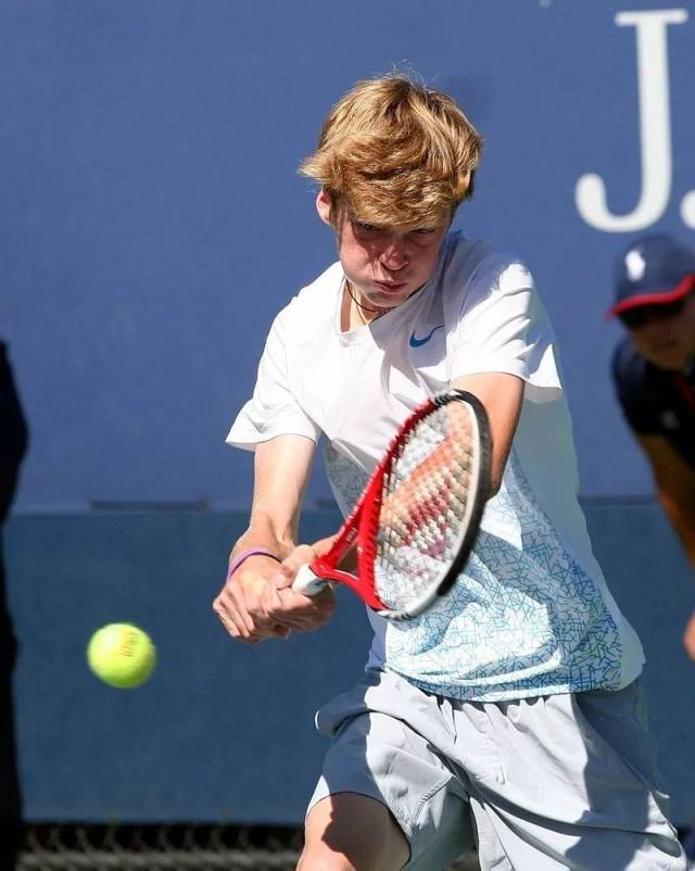 而是自我主 而是自我主